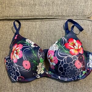 Victoria’s Secret Plunge Navy
Blue Floral w rhinestones pattern padded underwire
